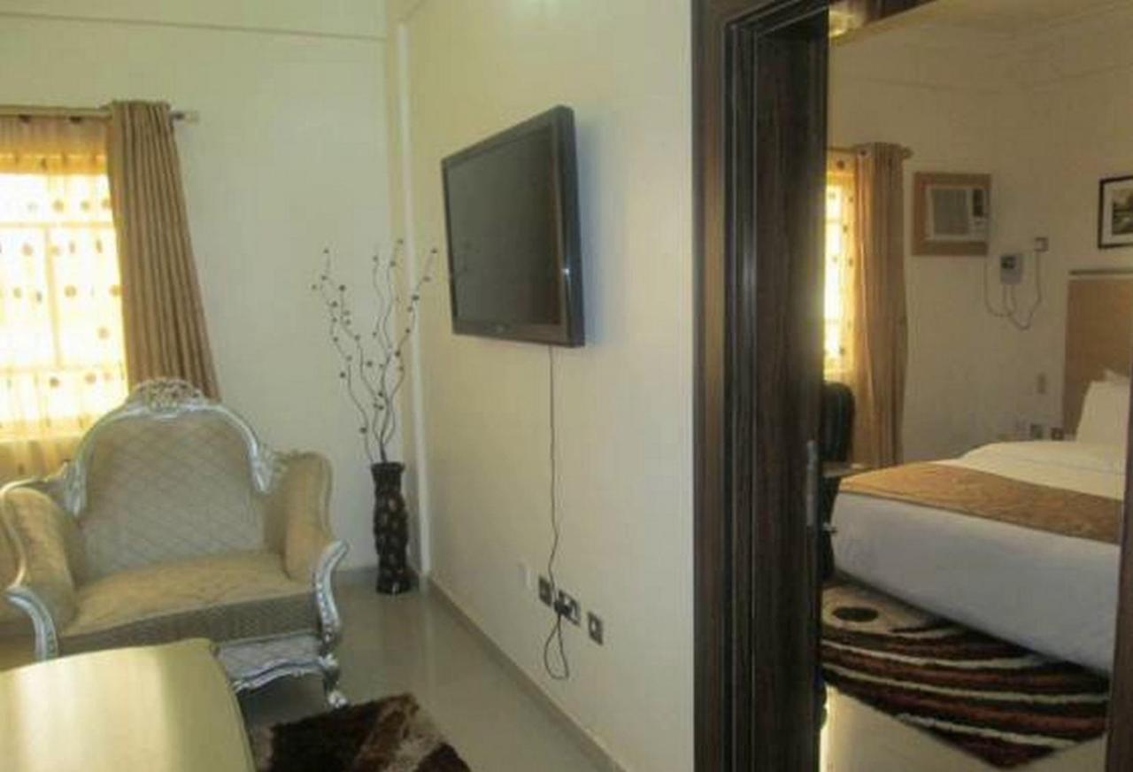 Room In Lodge - Ayalla Hotels And Suites Abuja Exterior foto