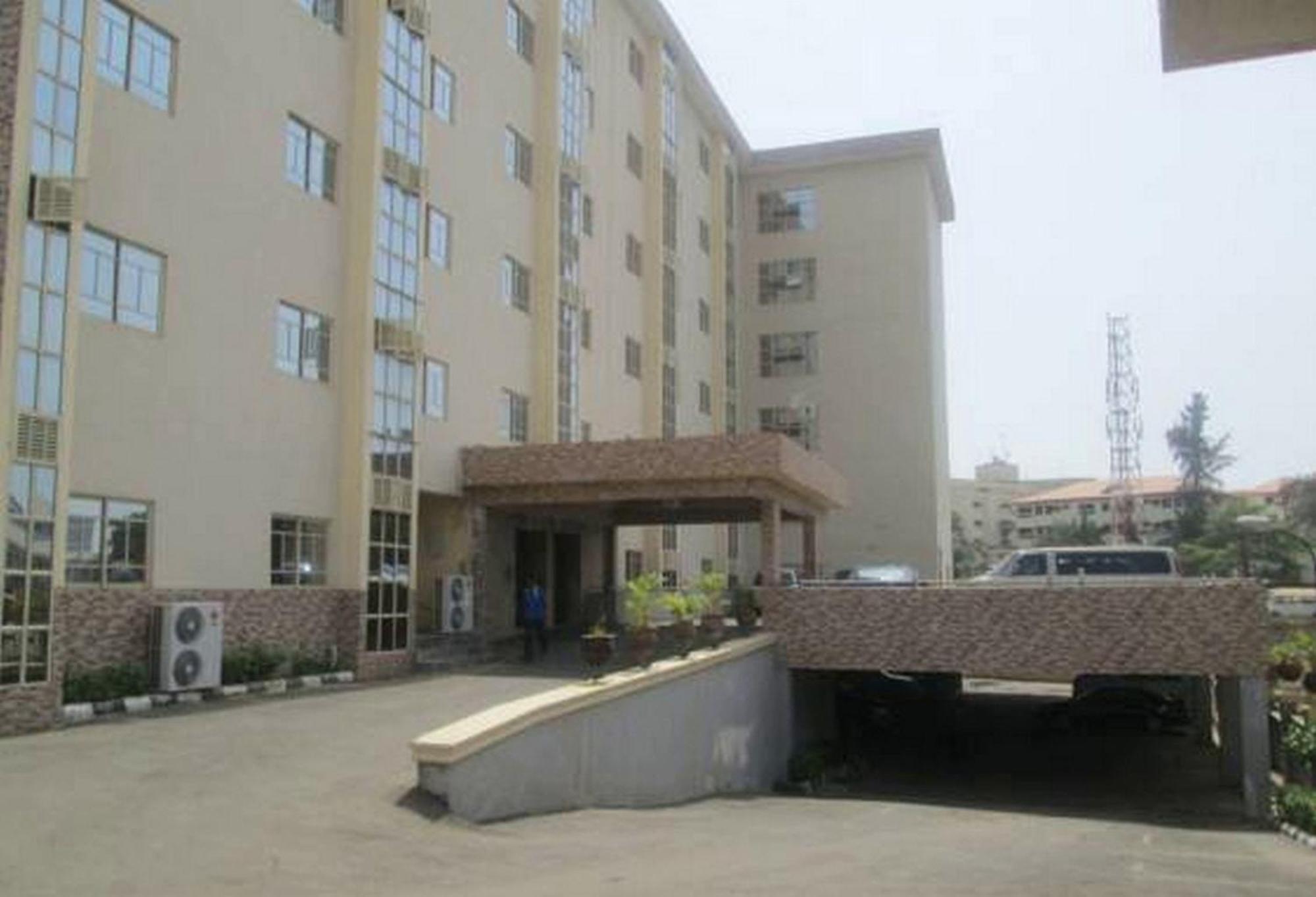 Room In Lodge - Ayalla Hotels And Suites Abuja Exterior foto